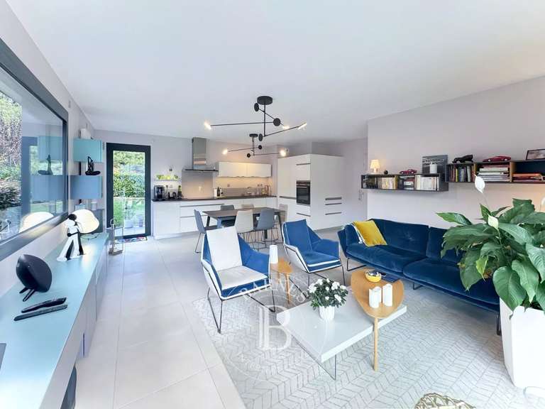 Appartement Brison-Saint-Innocent - 3 chambres - 94m²