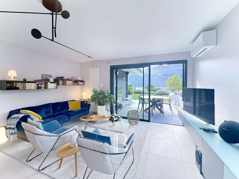 Appartement Brison-Saint-Innocent - 3 chambres - 94m²
