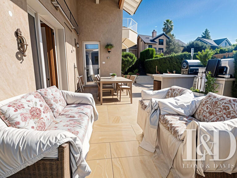Maison Brison-Saint-Innocent - 3 chambres - 163m²