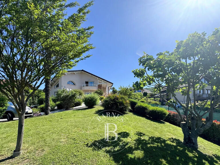 Maison Brison-Saint-Innocent - 3 chambres - 163m²