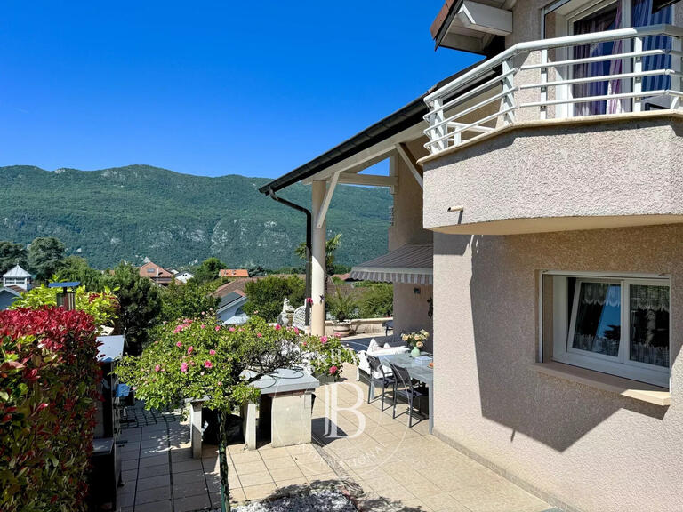 Maison Brison-Saint-Innocent - 3 chambres - 163m²