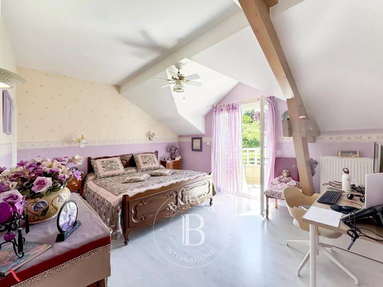 Maison Brison-Saint-Innocent - 3 chambres - 163m²