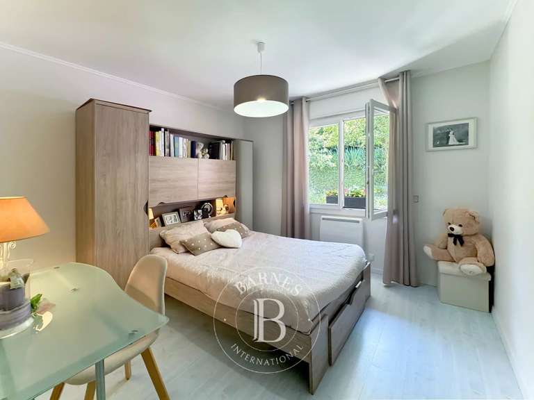 Maison Brison-Saint-Innocent - 3 chambres - 183m²