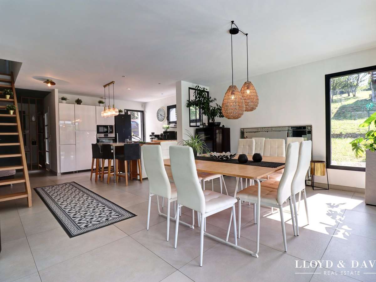 Maison Brison-Saint-Innocent