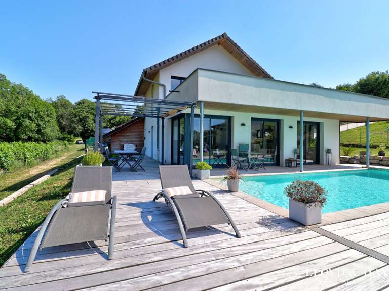 House Brison-Saint-Innocent - 3 bedrooms - 111m²