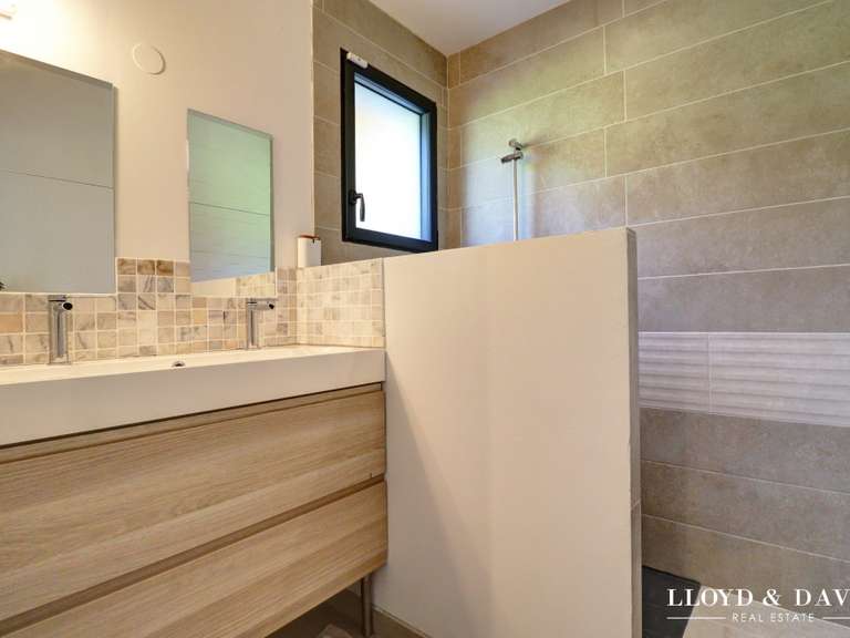 House Brison-Saint-Innocent - 3 bedrooms - 111m²