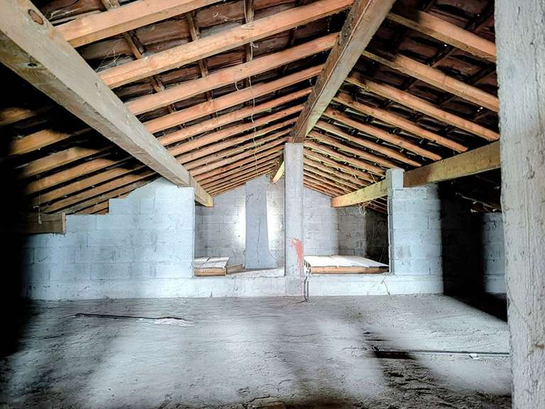 Maison Brison-Saint-Innocent - 3 chambres - 120m²