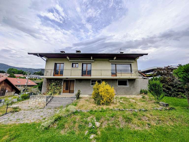 Maison Brison-Saint-Innocent - 3 chambres - 120m²