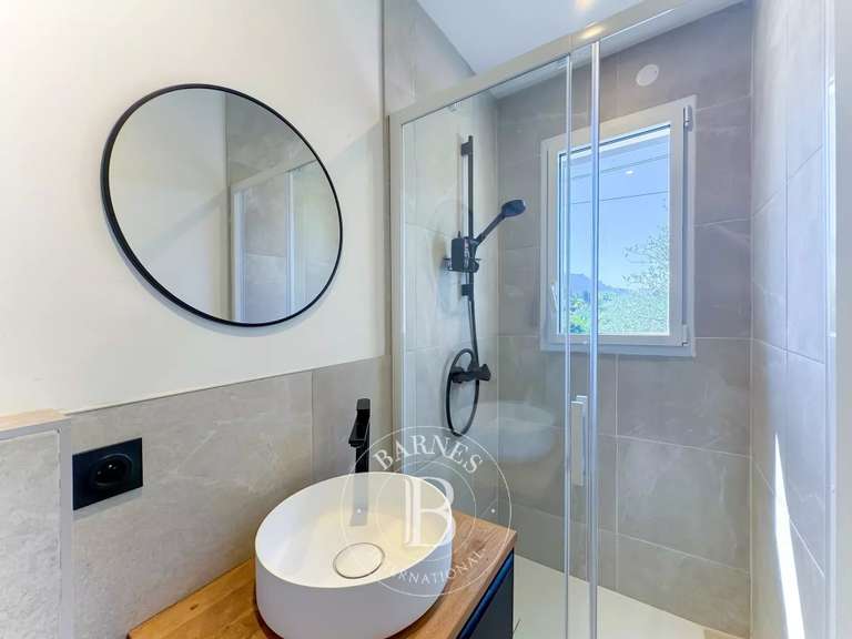 Maison Brison-Saint-Innocent - 3 chambres - 127m²