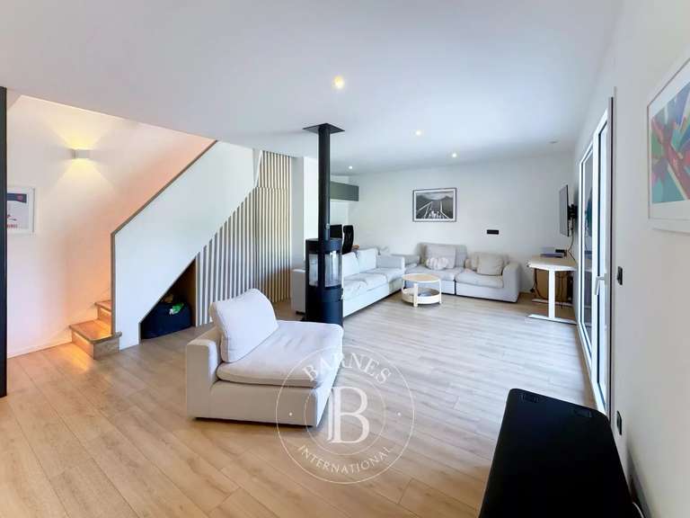 Maison Brison-Saint-Innocent - 3 chambres - 127m²