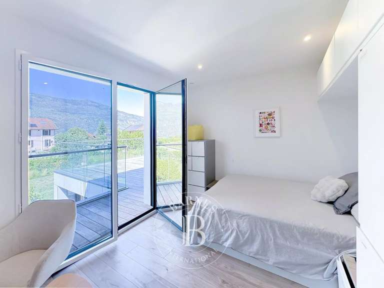 Maison Brison-Saint-Innocent - 3 chambres - 127m²