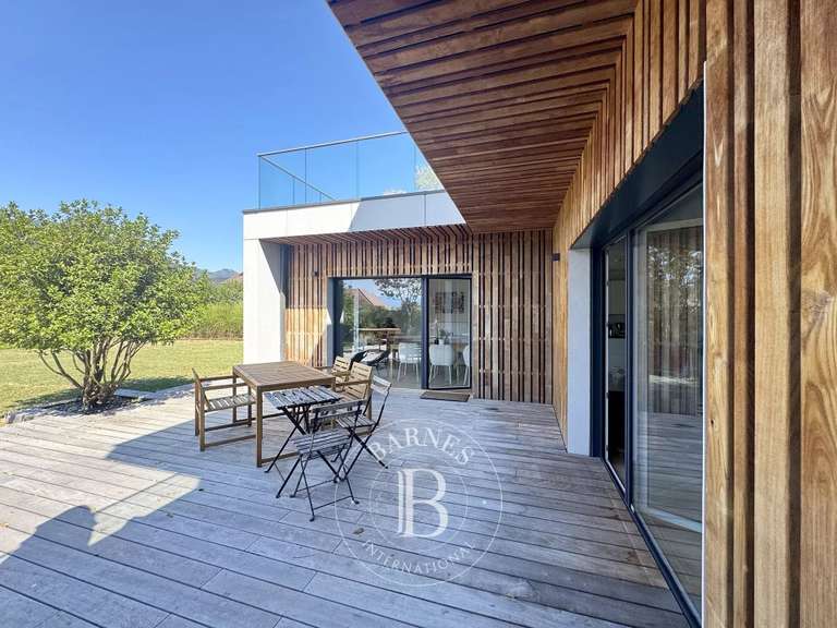 Maison Brison-Saint-Innocent - 3 chambres - 127m²