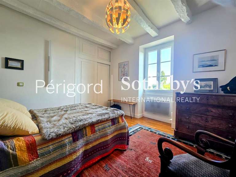 Maison Brive-la-Gaillarde - 6 chambres - 255m²