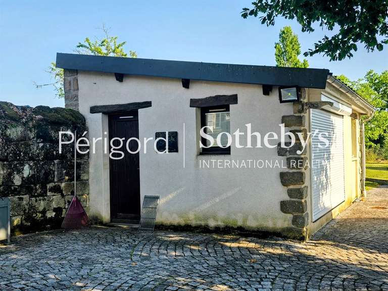 Maison Brive-la-Gaillarde - 6 chambres - 255m²