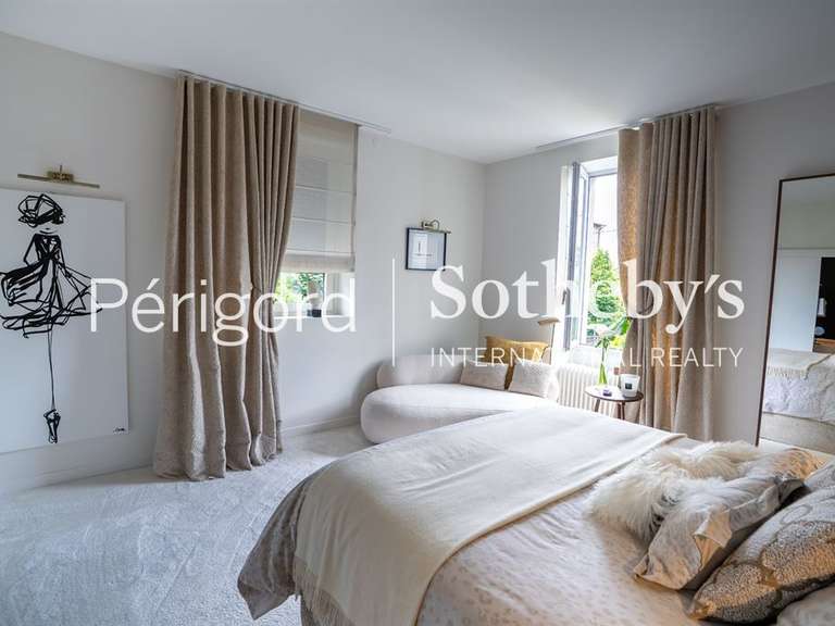 Maison Brive-la-Gaillarde - 5 chambres - 260m²