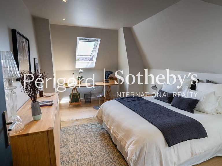 Maison Brive-la-Gaillarde - 5 chambres - 260m²