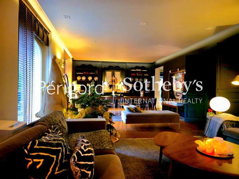 Maison Brive-la-Gaillarde - 5 chambres - 260m²