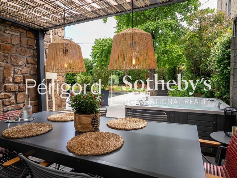 Maison Brive-la-Gaillarde - 5 chambres - 260m²