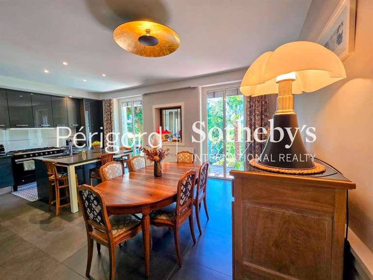 Maison Brive-la-Gaillarde - 4 chambres - 170m²