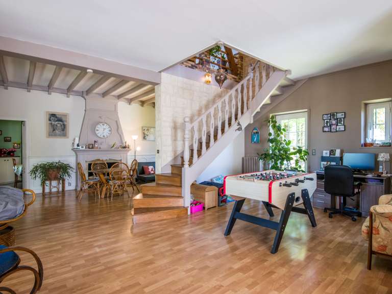 Maison Brive-la-Gaillarde - 4 chambres - 218m²