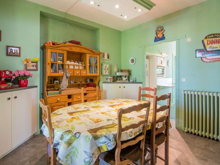 Maison Brive-la-Gaillarde - 4 chambres - 218m²