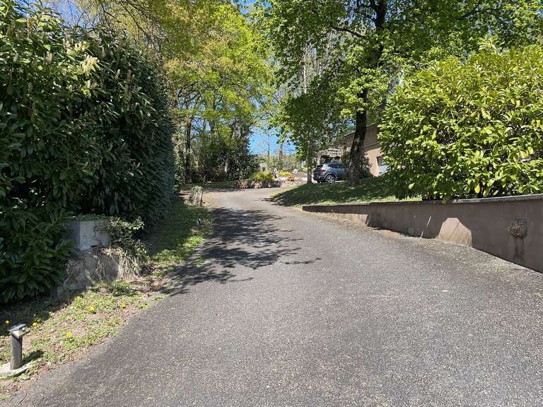 Maison Brive-la-Gaillarde - 4 chambres - 164m²