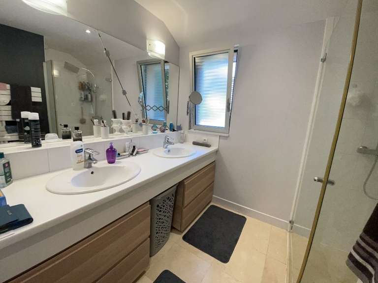 Maison Brive-la-Gaillarde - 4 chambres - 164m²