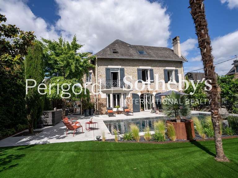 Maison Brive-la-Gaillarde - 5 chambres - 260m²