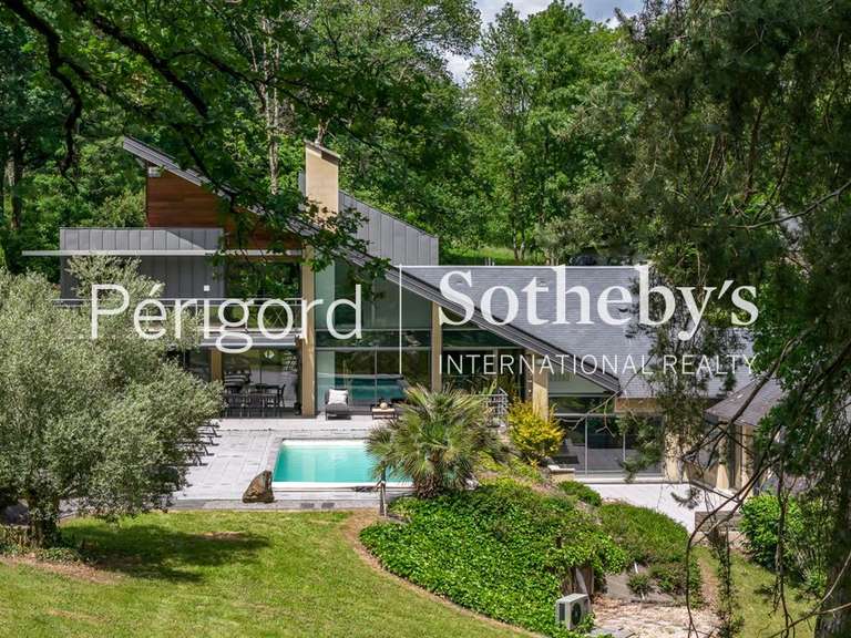 Maison Brive-la-Gaillarde - 6 chambres - 392m²