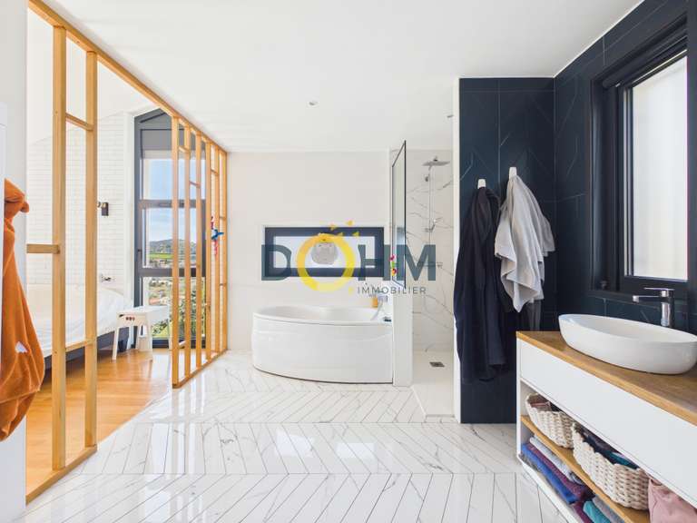 Maison Brives-Charensac - 5 chambres - 220m²