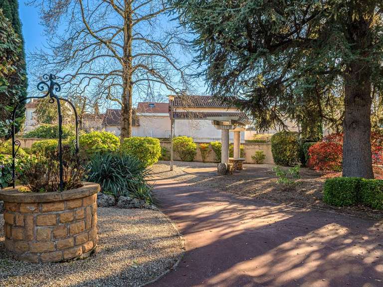 Maison Bron - 4 chambres - 200m²