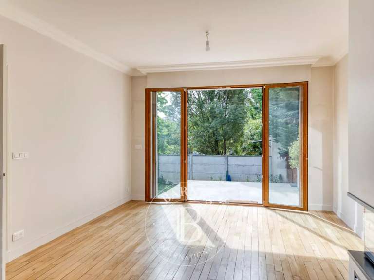 Maison Bry-sur-Marne - 4 chambres - 140m²