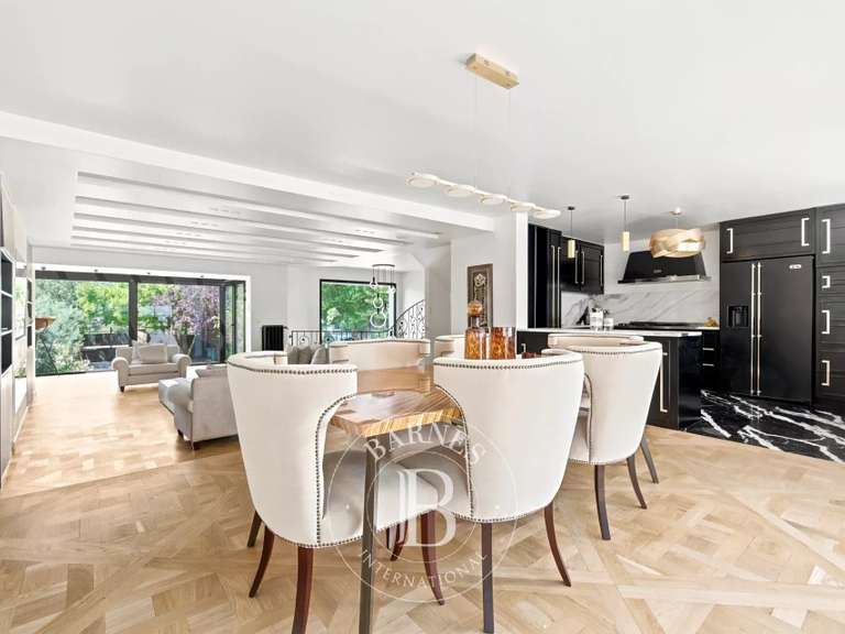 Maison Bry-sur-Marne - 4 chambres - 235m²