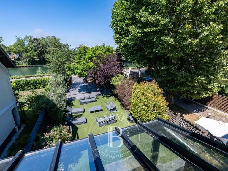 Maison Bry-sur-Marne - 4 chambres - 235m²