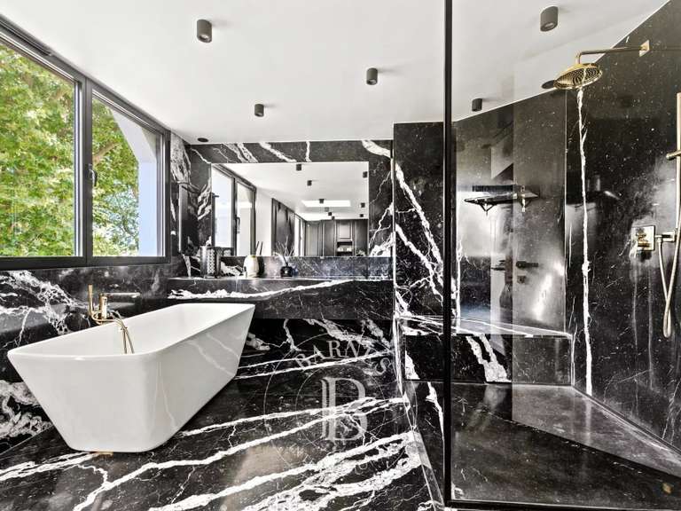 Maison Bry-sur-Marne - 4 chambres - 235m²