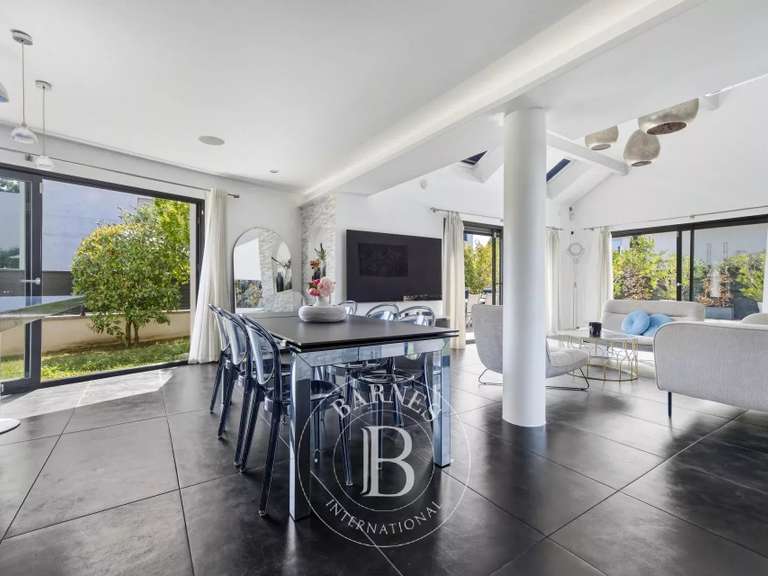 Maison Bry-sur-Marne - 5 chambres - 200m²
