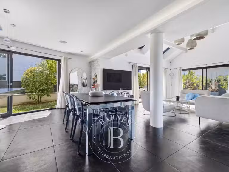 Maison Bry-sur-Marne - 5 chambres - 200m²