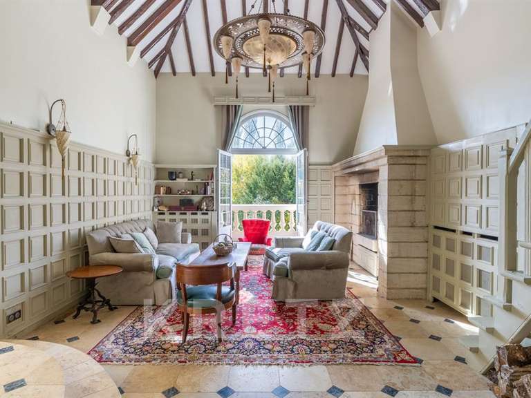 Maison Buc - 6 chambres - 520m²