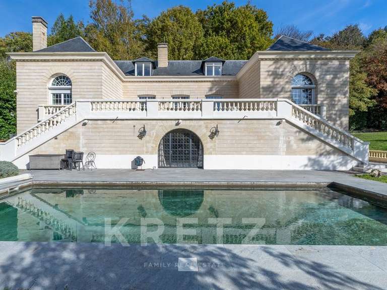 Maison Buc - 6 chambres - 520m²