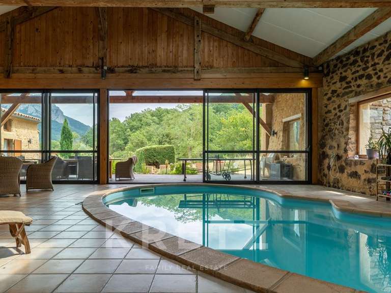 House Bugarach - 10 bedrooms - 580m²