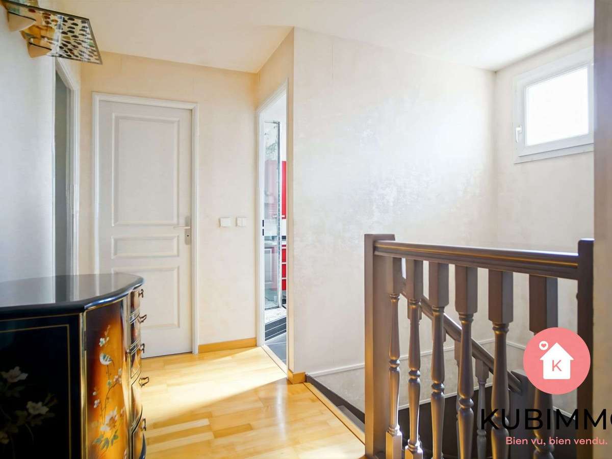 Maison Bussy-Saint-Georges