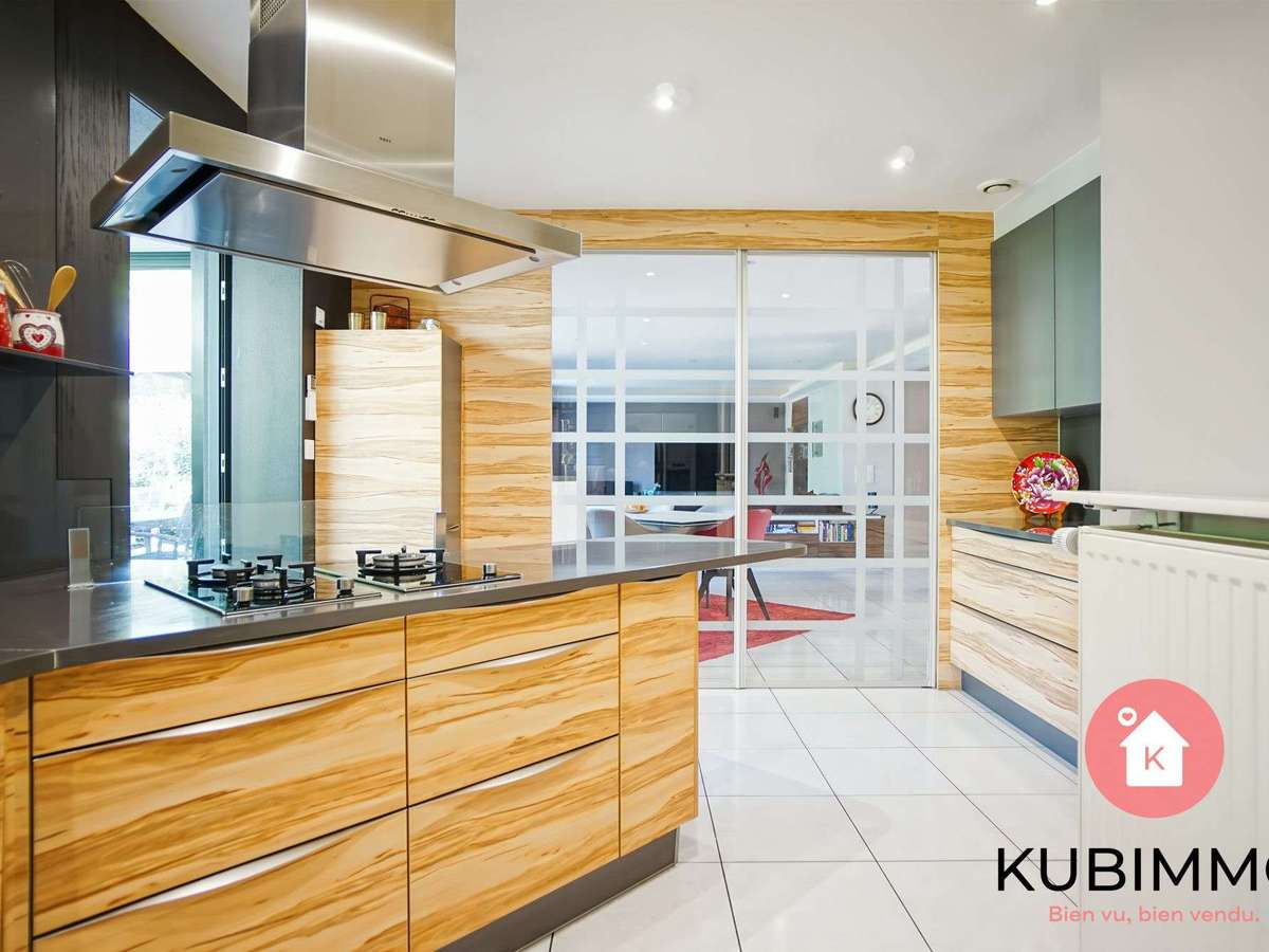 House Bussy-Saint-Georges