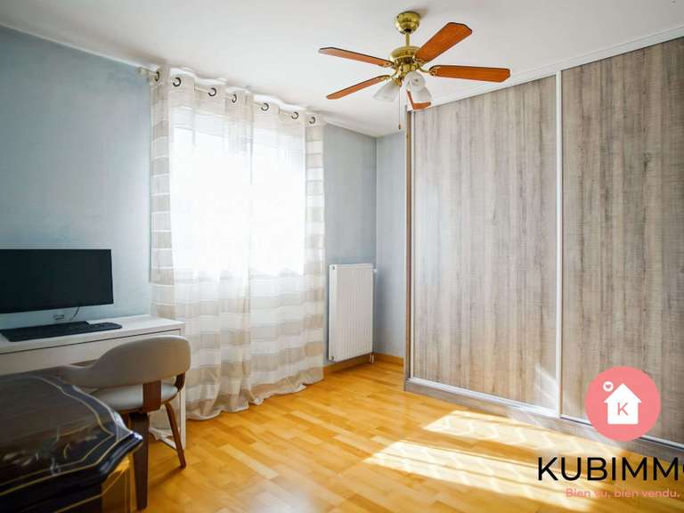 House Bussy-Saint-Georges - 4 bedrooms