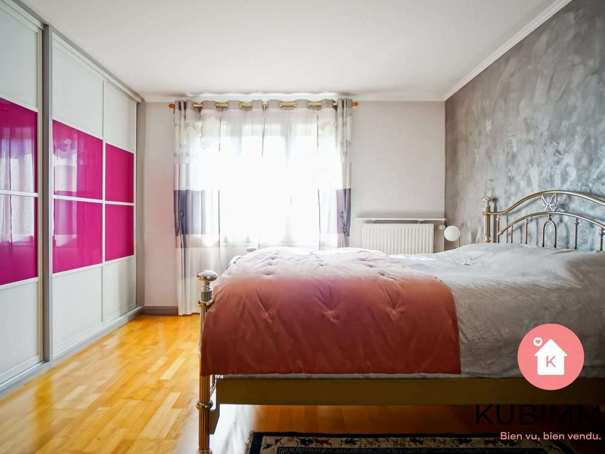 House Bussy-Saint-Georges