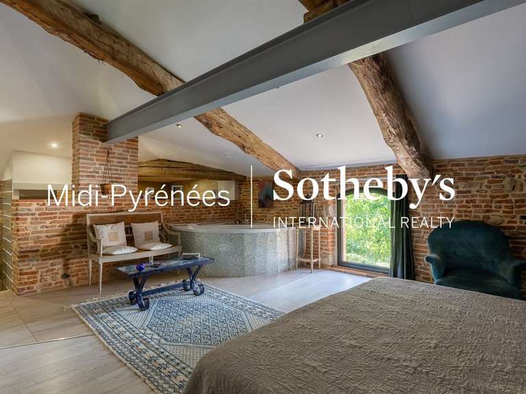 House Buzet-sur-Tarn - 5 bedrooms - 390m²