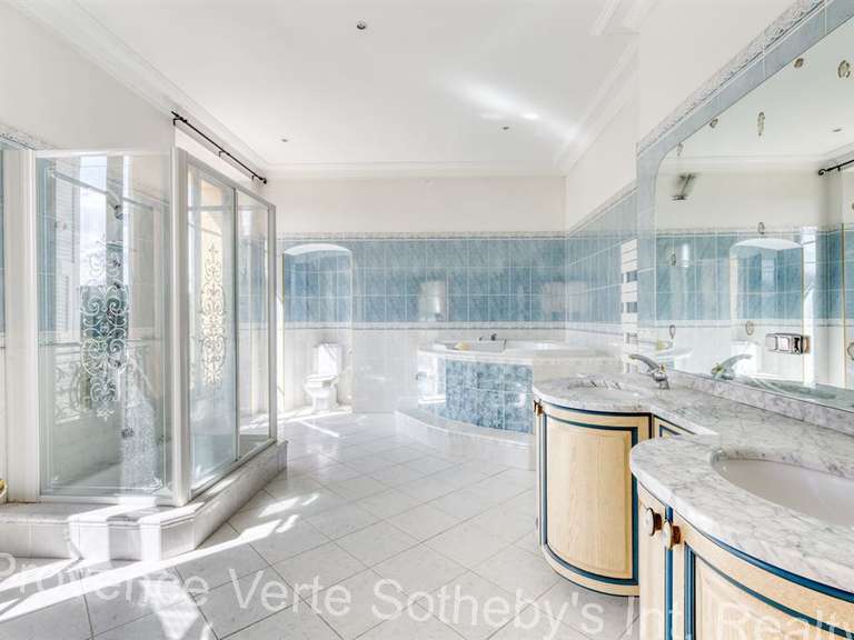 Château Cabasse - 384m²