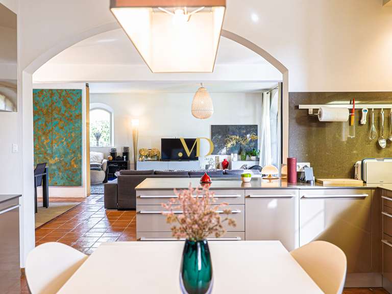 House Cabrières-d'Avignon - 4 bedrooms - 175m²