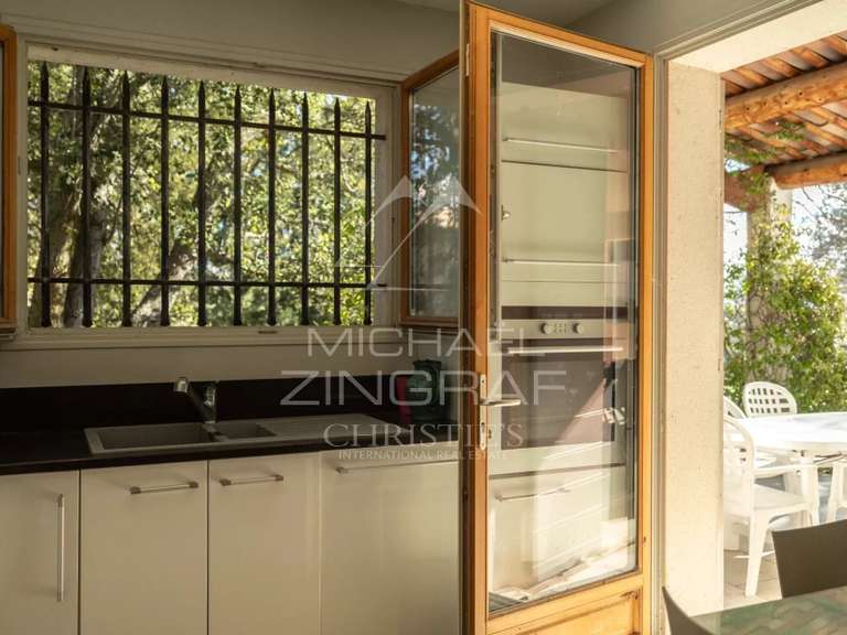 Maison Cabrières-d'Avignon - 4 chambres - 192m²