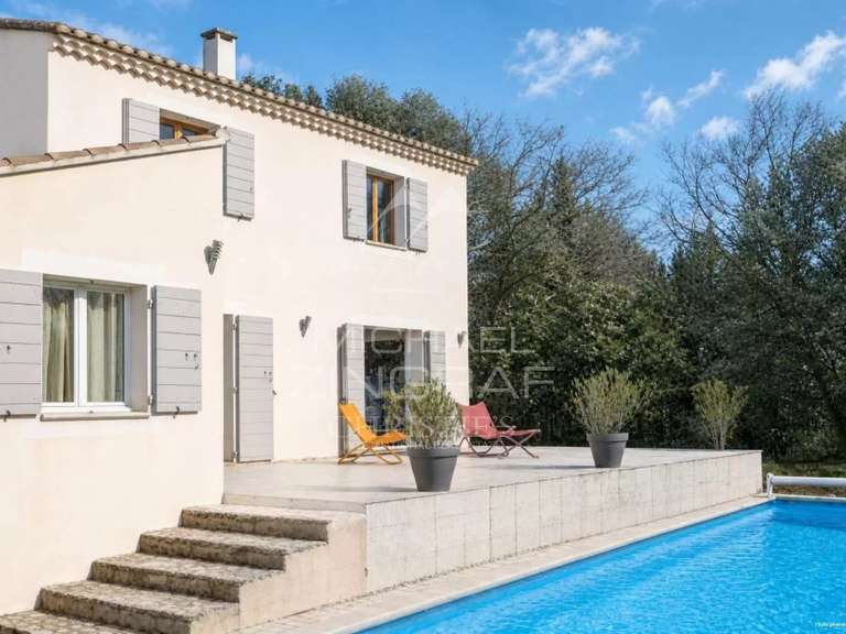 Maison Cabrières-d'Avignon - 4 chambres - 192m²