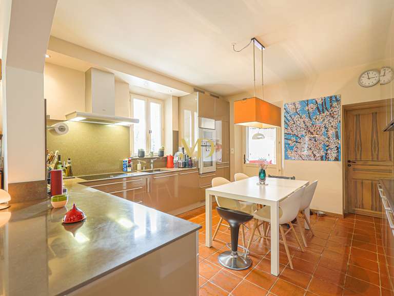 House Cabrières-d'Avignon - 4 bedrooms - 175m²